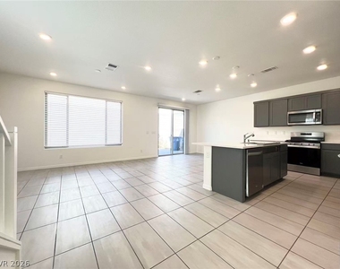 8047 Terra Barossa Street - Photo Thumbnail 6
