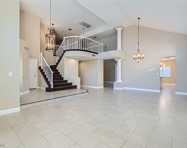 7624 Desert Largo Avenue - Photo Thumbnail 5