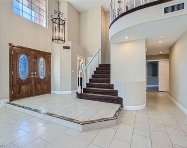 7624 Desert Largo Avenue - Photo Thumbnail 4