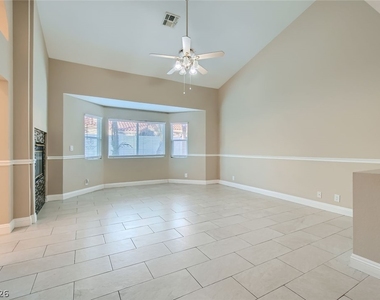 7624 Desert Largo Avenue - Photo Thumbnail 12