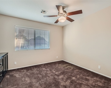 7624 Desert Largo Avenue - Photo Thumbnail 18