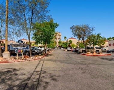 7624 Desert Largo Avenue - Photo Thumbnail 40