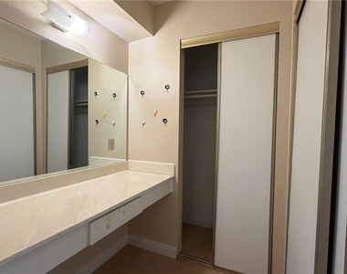 6368 Spring Meadow Drive - Photo Thumbnail 20