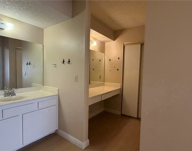 6368 Spring Meadow Drive - Photo Thumbnail 18