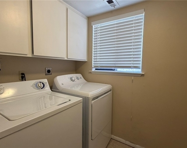 6368 Spring Meadow Drive - Photo Thumbnail 11