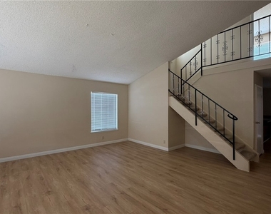 6368 Spring Meadow Drive - Photo Thumbnail 8