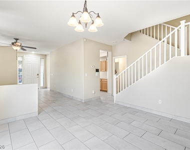 10051 Candy Bouquet Street - Photo Thumbnail 7