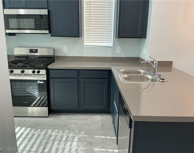 5425 Brazelton Street - Photo Thumbnail 3