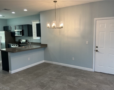 5425 Brazelton Street - Photo Thumbnail 7