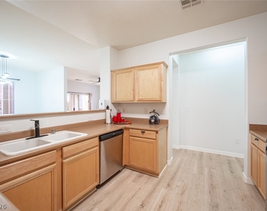 800 Peachy Canyon Circle - Photo Thumbnail 24