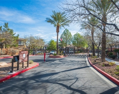 800 Peachy Canyon Circle - Photo Thumbnail 3