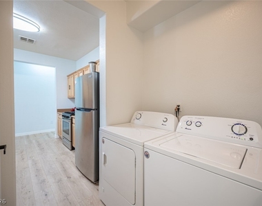800 Peachy Canyon Circle - Photo Thumbnail 40