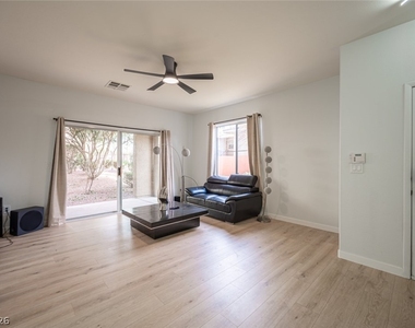 800 Peachy Canyon Circle - Photo Thumbnail 12