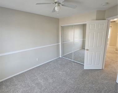 4660 W Altina Street - Photo Thumbnail 5
