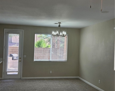 4660 W Altina Street - Photo Thumbnail 2