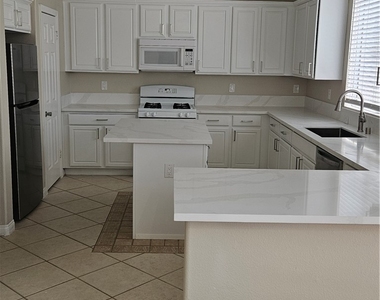 4660 W Altina Street - Photo Thumbnail 1
