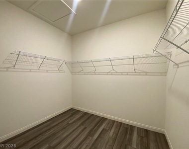 4231 Scarlet Cob Avenue - Photo Thumbnail 35