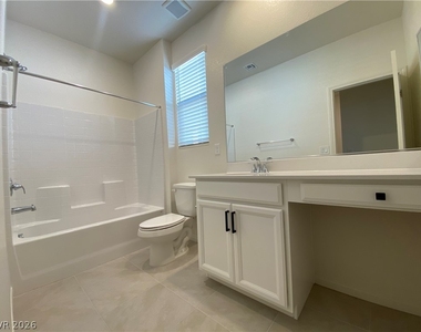 4231 Scarlet Cob Avenue - Photo Thumbnail 14