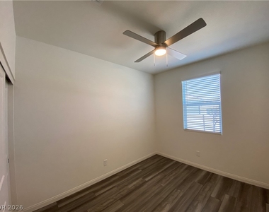4231 Scarlet Cob Avenue - Photo Thumbnail 13