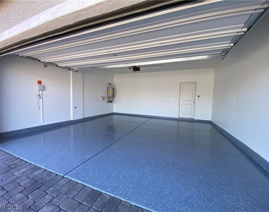 4231 Scarlet Cob Avenue - Photo Thumbnail 38