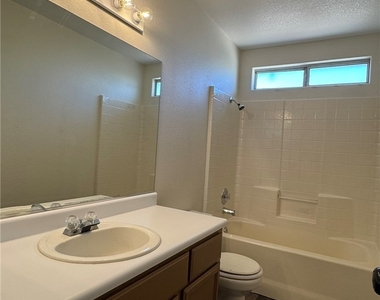 7428 Jockey Avenue - Photo Thumbnail 22