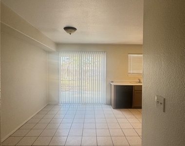 7428 Jockey Avenue - Photo Thumbnail 5
