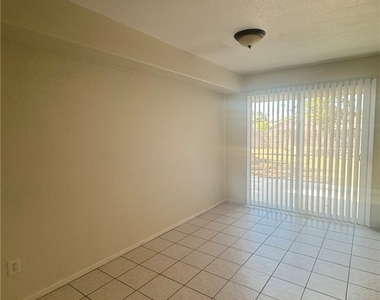 7428 Jockey Avenue - Photo Thumbnail 6