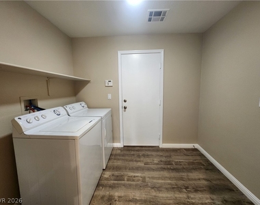 7748 Cascade Bluffs Court - Photo Thumbnail 39