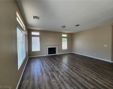 7748 Cascade Bluffs Court - Photo Thumbnail 14