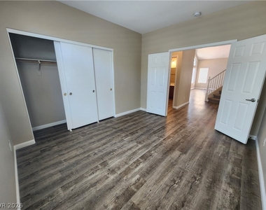 7748 Cascade Bluffs Court - Photo Thumbnail 20