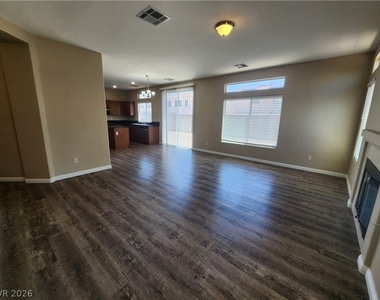 7748 Cascade Bluffs Court - Photo Thumbnail 15