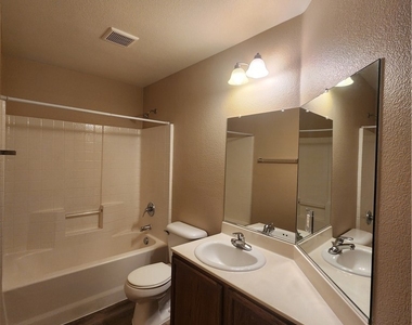 7748 Cascade Bluffs Court - Photo Thumbnail 21