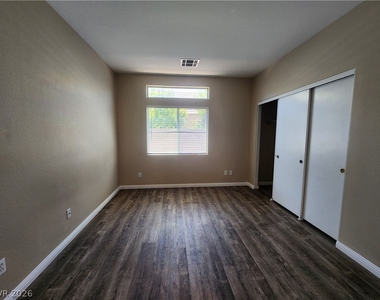 7748 Cascade Bluffs Court - Photo Thumbnail 18