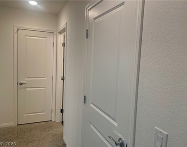 12243 Radiant Sunrise Road - Photo Thumbnail 16