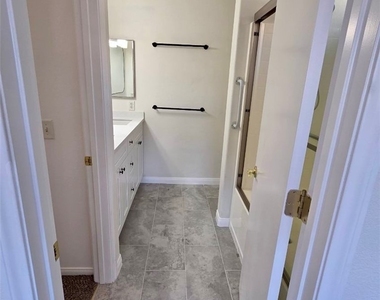 5692 Great Eagle Court - Photo Thumbnail 11
