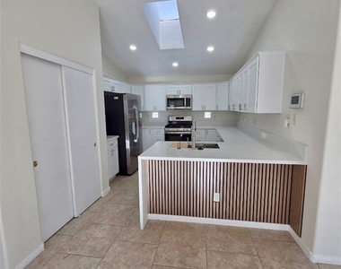 5692 Great Eagle Court - Photo Thumbnail 4