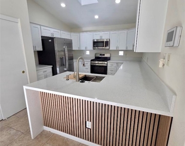 5692 Great Eagle Court - Photo Thumbnail 5