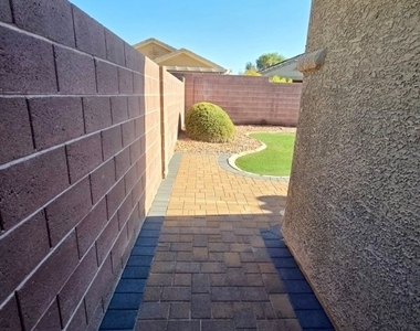 5692 Great Eagle Court - Photo Thumbnail 22