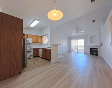 5415 W Harmon Avenue - Photo Thumbnail 12