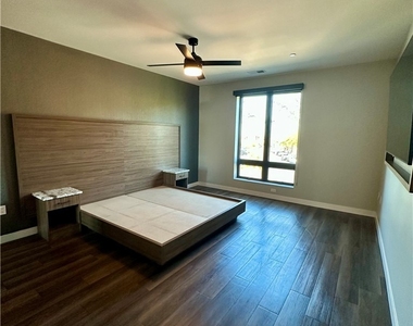 2460 E Serene Avenue - Photo Thumbnail 10