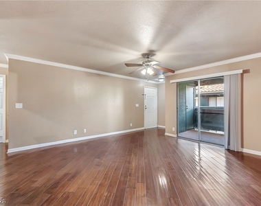 3135 S Mojave Road - Photo Thumbnail 4