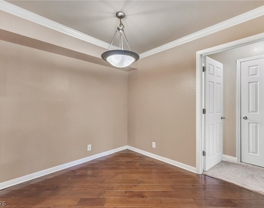 3135 S Mojave Road - Photo Thumbnail 5