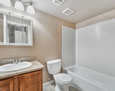 3135 S Mojave Road - Photo Thumbnail 13