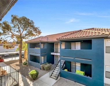 3135 S Mojave Road - Photo Thumbnail 18