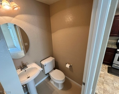 4761 Burgess Park Court - Photo Thumbnail 3