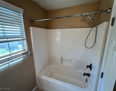 4761 Burgess Park Court - Photo Thumbnail 12