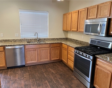 3188 Robins Creek Place - Photo Thumbnail 4