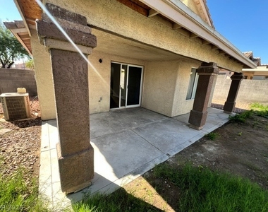 7800 Seychelles Court - Photo Thumbnail 12