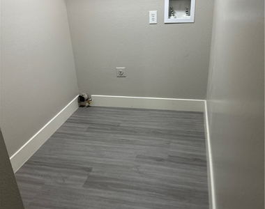 126 Elegante Way - Photo Thumbnail 11