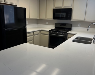 126 Elegante Way - Photo Thumbnail 8
